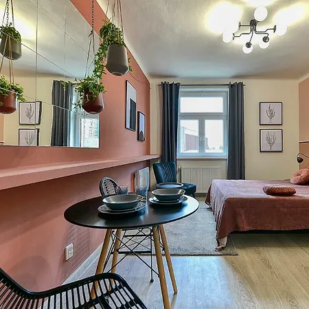 Apartment Lubomirskiego 45